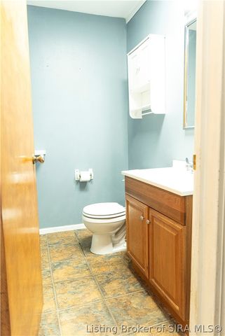 180 Park Drive, Scottsburg, IN 47170