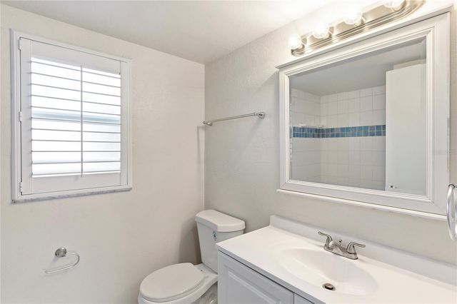 2415 15TH STREET W, Palmetto, FL 34221