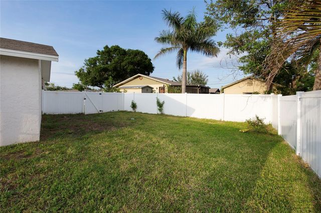 2415 15TH STREET W, Palmetto, FL 34221