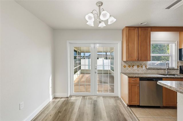 2415 15TH STREET W, Palmetto, FL 34221