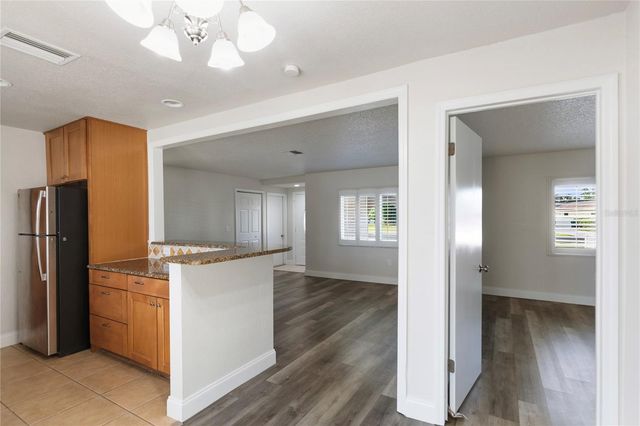 2415 15TH STREET W, Palmetto, FL 34221
