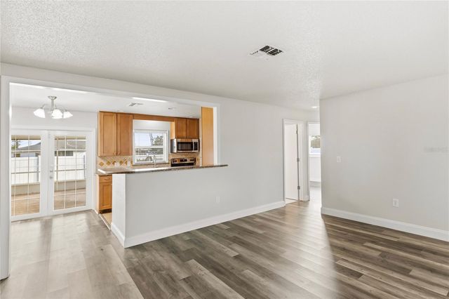 2415 15TH STREET W, Palmetto, FL 34221