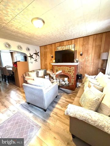 326 SPRING GARDEN ST, Reading, PA 19602
