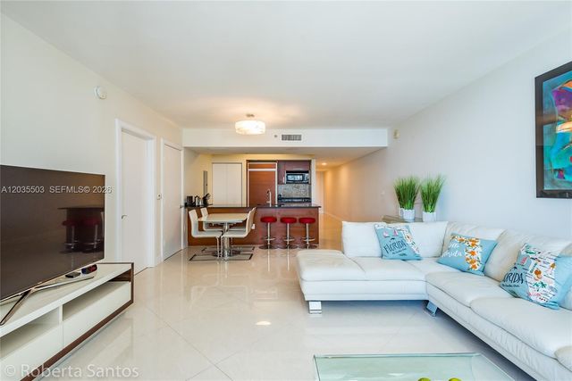 1830 S Ocean Drive 2410, Hallandale Beach, FL 33009