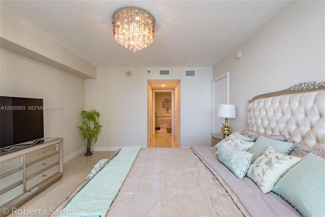 1830 S Ocean Drive 2410, Hallandale Beach, FL 33009