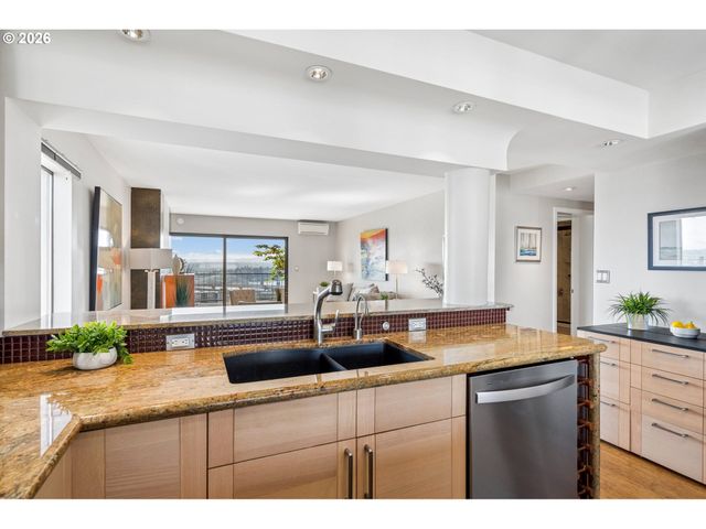 2211 Sw 1ST Ave 1402, Portland, OR 97201