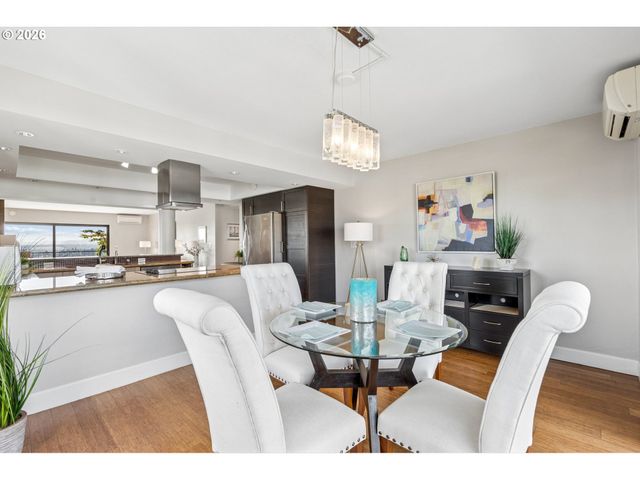 2211 Sw 1ST Ave 1402, Portland, OR 97201