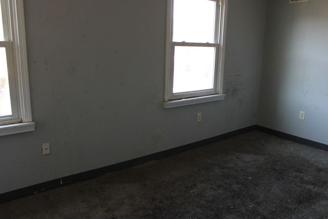 7421 Race St, Homewood Brushton, PA 15208