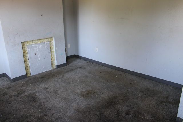 7421 Race St, Homewood Brushton, PA 15208