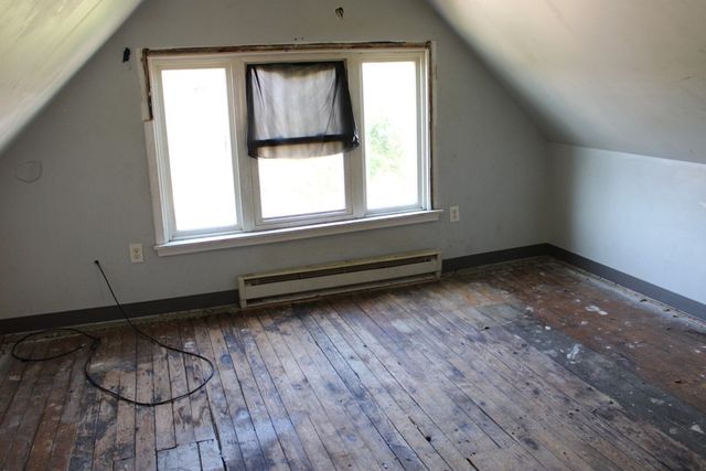 7421 Race St, Homewood Brushton, PA 15208