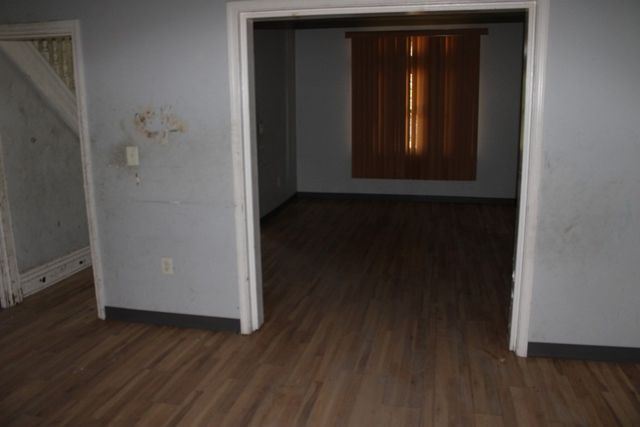 7421 Race St, Homewood Brushton, PA 15208