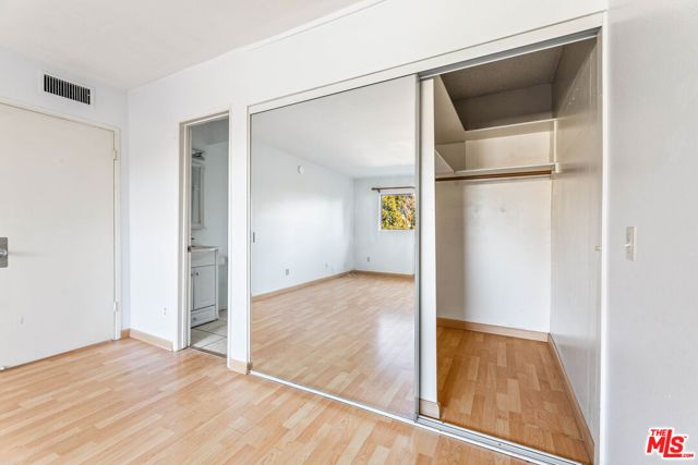 5055 Coldwater Canyon Avenue 217, Sherman Oaks, CA 91423