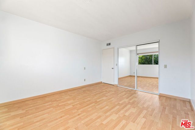 5055 Coldwater Canyon Avenue 217, Sherman Oaks, CA 91423