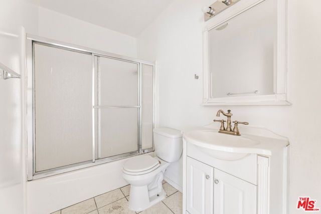 5055 Coldwater Canyon Avenue 217, Sherman Oaks, CA 91423