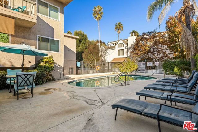 5055 Coldwater Canyon Avenue 217, Sherman Oaks, CA 91423