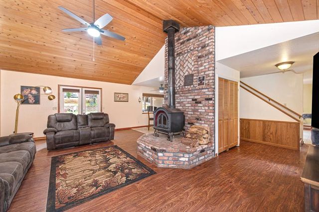 4961 Atlas Ln, Garden Valley, CA 95633