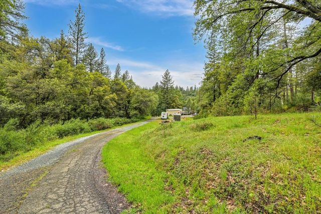 4961 Atlas Ln, Garden Valley, CA 95633