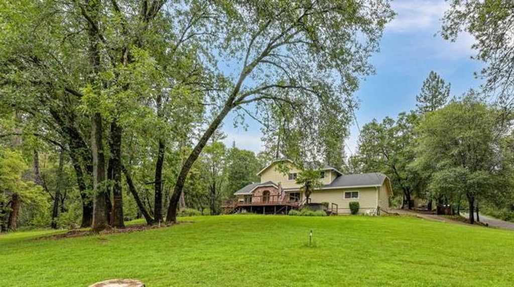 4961 Atlas Ln, Garden Valley, CA 95633