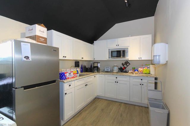 6024 E Virginia Beach BLVD, Norfolk, VA 23502