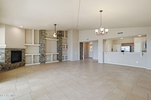 7240 LONGSPUR Drive, El Paso, TX 79911