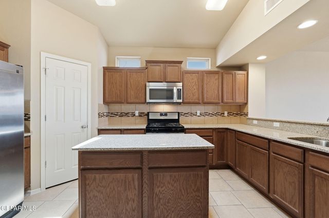 7240 LONGSPUR Drive, El Paso, TX 79911