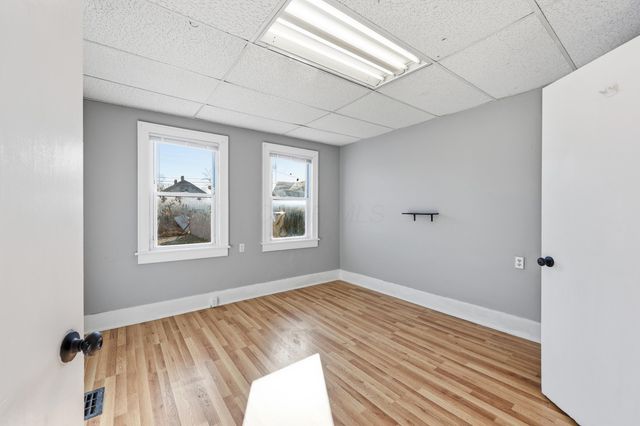 1452 Summit Street, Columbus, OH 43201