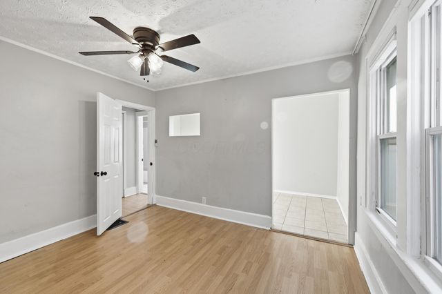 1452 Summit Street, Columbus, OH 43201