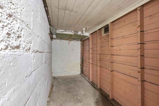 1452 Summit Street, Columbus, OH 43201