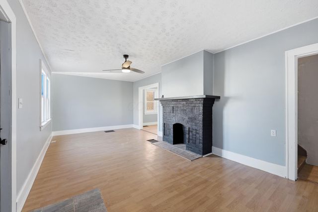 1452 Summit Street, Columbus, OH 43201