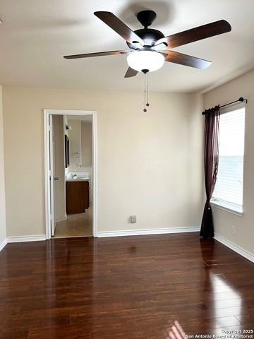 8454 Blackstone Cv, Converse, TX 78109