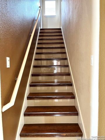 8454 Blackstone Cv, Converse, TX 78109