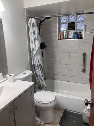 1333 Eastview Drive, Waukegan, IL 60085