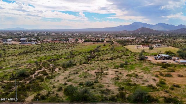 0 Huisatch Rd Lot C 1.25 Acre4s -- 19, Maricopa, AZ 85139