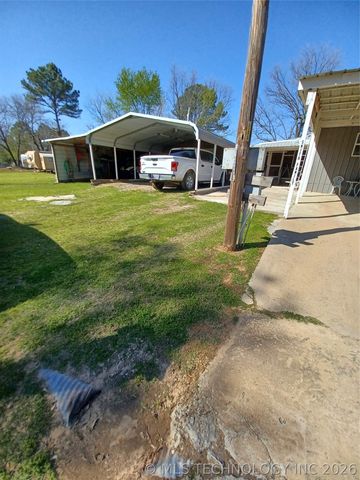 416747 Delaware Drive, Checotah, OK 74426