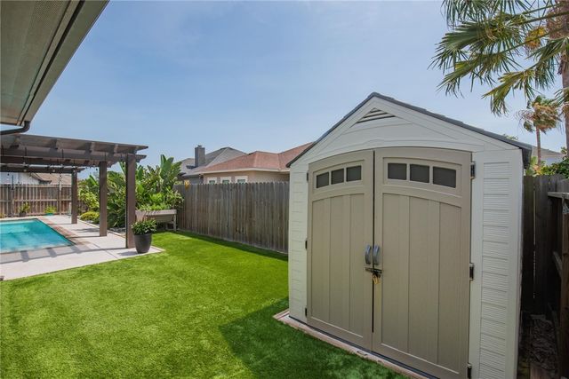 15909 COZUMEL Dr, Corpus Christi, TX 78418