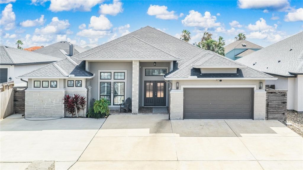 15909 COZUMEL Dr, Corpus Christi, TX 78418