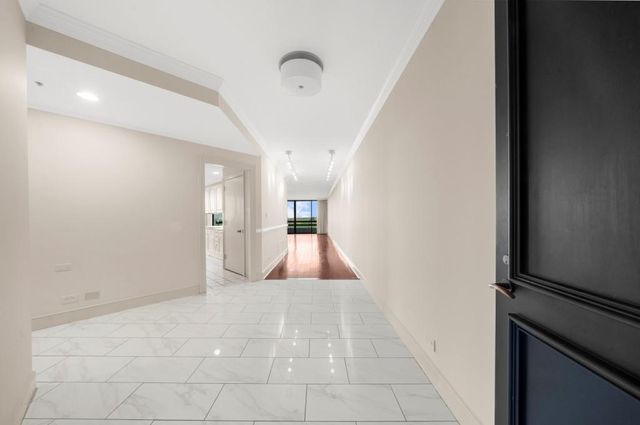 2660 Peachtree Road NW 16C, Atlanta, GA 30305