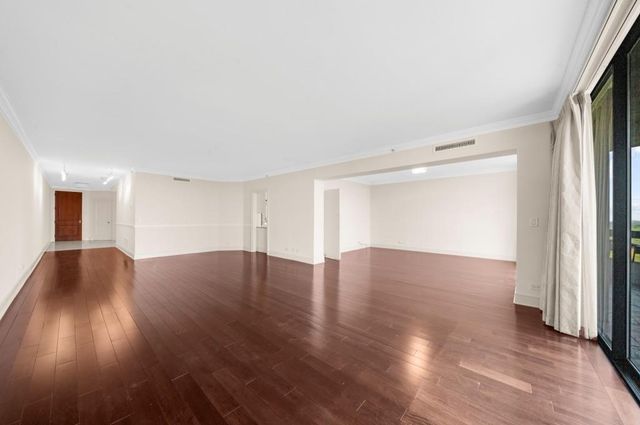 2660 Peachtree Road NW 16C, Atlanta, GA 30305