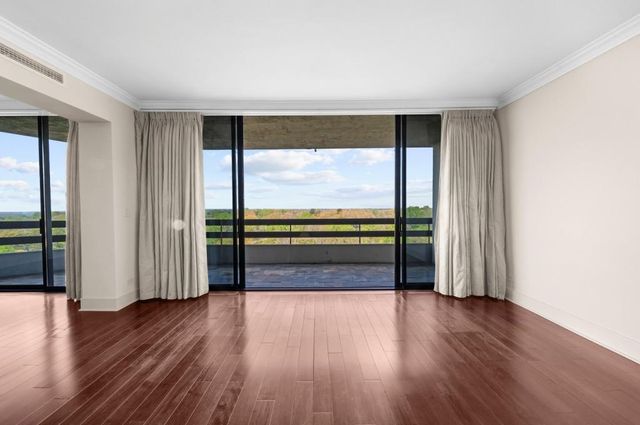 2660 Peachtree Road NW 16C, Atlanta, GA 30305