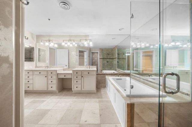 2660 Peachtree Road NW 16C, Atlanta, GA 30305