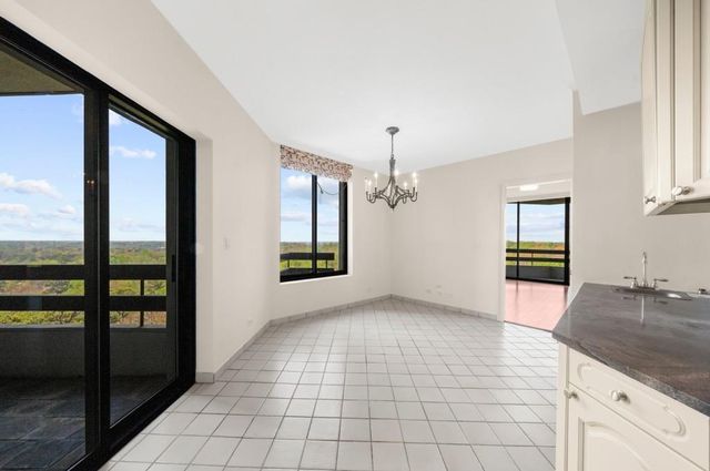 2660 Peachtree Road NW 16C, Atlanta, GA 30305