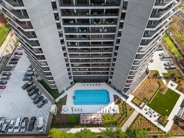 2660 Peachtree Road NW 16C, Atlanta, GA 30305