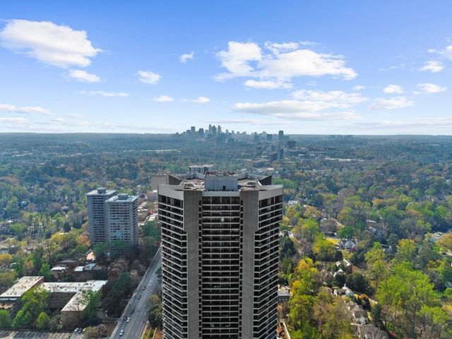 2660 Peachtree Road NW 16C, Atlanta, GA 30305