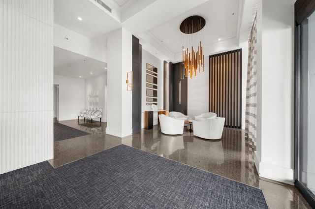 2660 Peachtree Road NW 16C, Atlanta, GA 30305