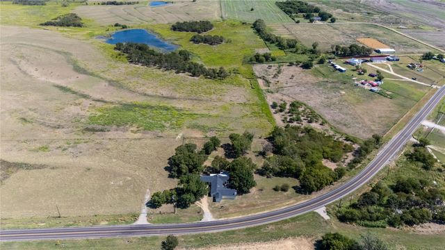 5101 Fm 55, Italy, TX 76651