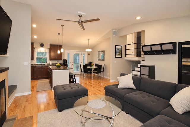 1403 Jefferson Street, Lake In The Hills, IL 60156