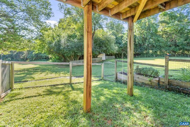 1253 REAS FORD RD, Earlysville, VA 22936