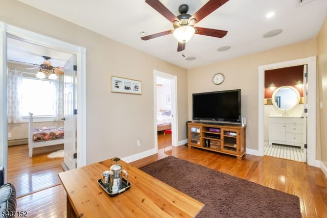 19 Grand Ave, Hanover Twp., NJ 07927
