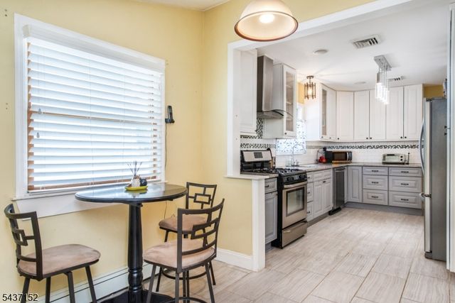 19 Grand Ave, Hanover Twp., NJ 07927