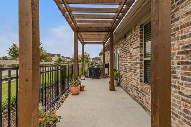 1005 4th Street, Argyle, TX 76226